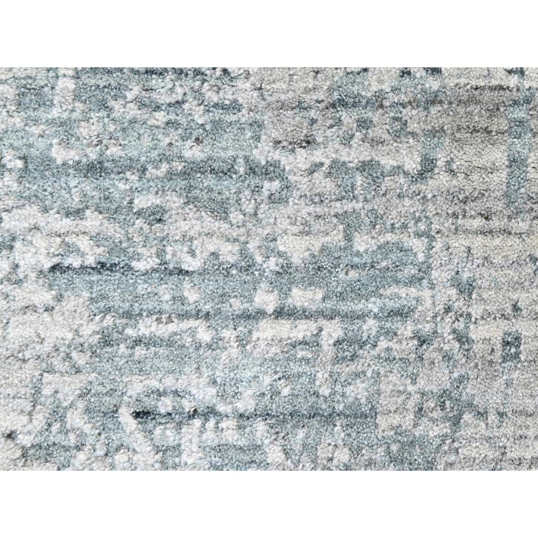 8'3" x 9'11" New Hand Loomed Grey Wool & Silk Rectangle Oriental Rug - MOA10210287