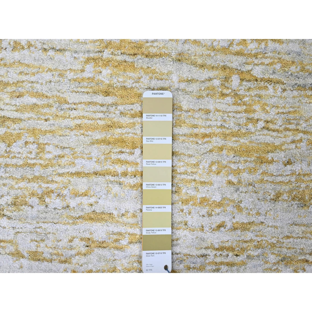 9'10" x 13'10" New Hand Loomed Yellow Wool & Silk Rectangle Oriental Rug - MOA10210291