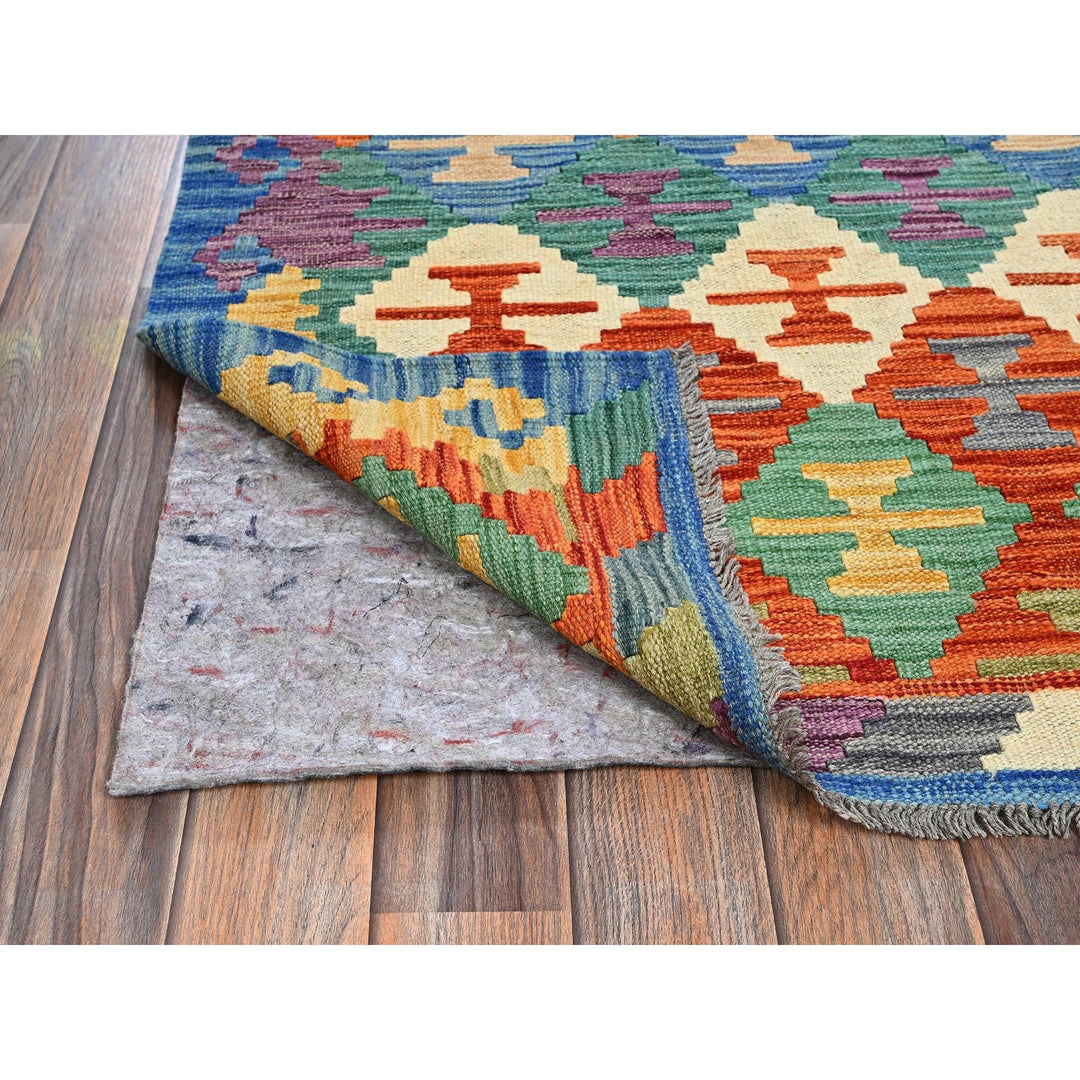 5'0" x 6'6" New Hand Woven Multicolored Wool Rectangle Oriental Rug - MOA1021200