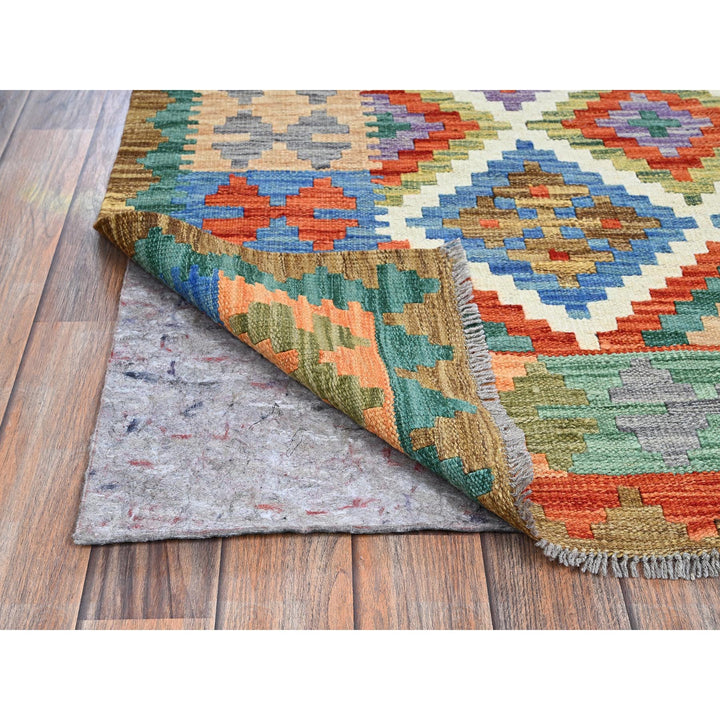 4'11" x 6'7" New Hand Woven Ivory Wool Rectangle Oriental Rug - MOA1021201