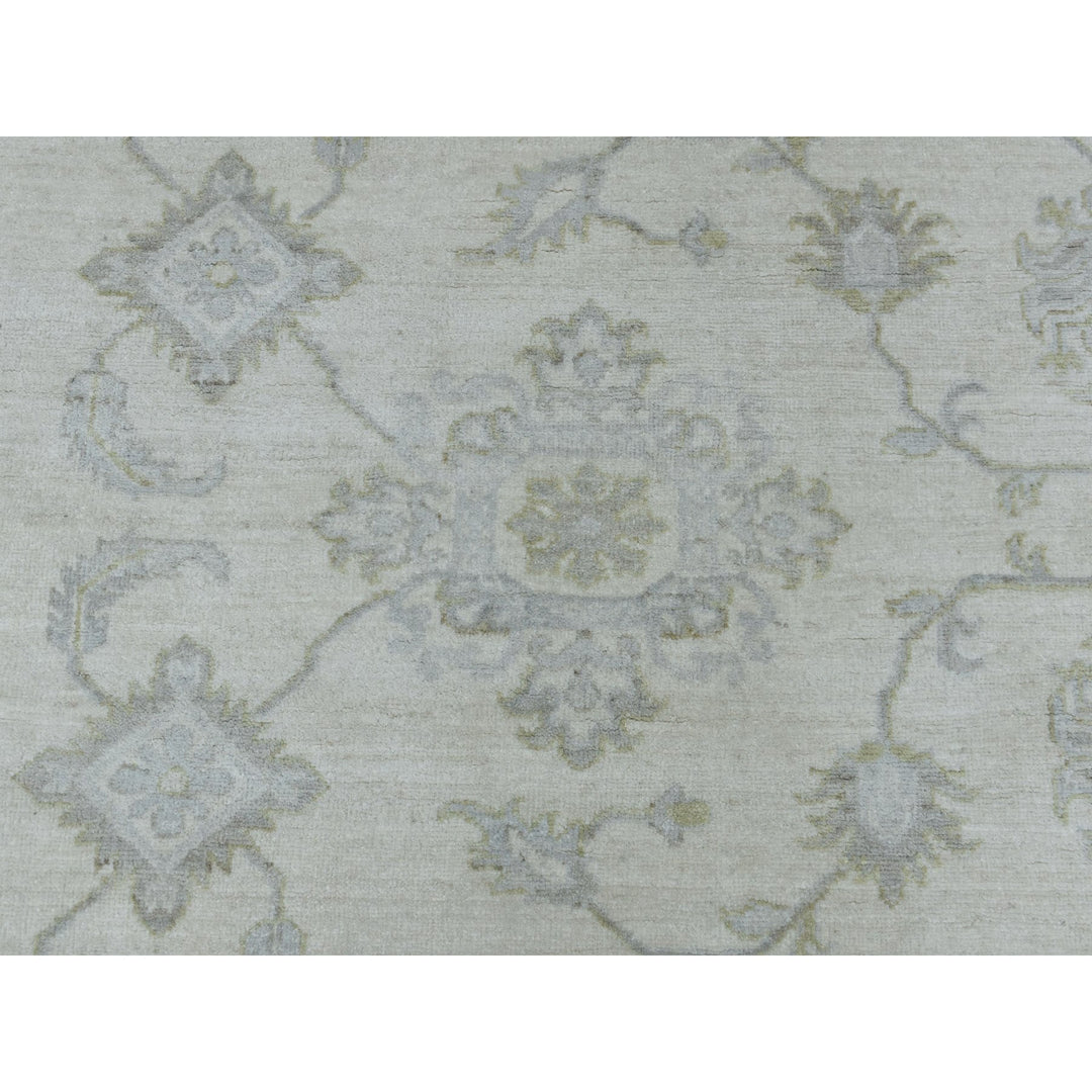 8'5" x 9'7" New Hand Knotted Ivory Wool Rectangle Oriental Rug - MOA10254389