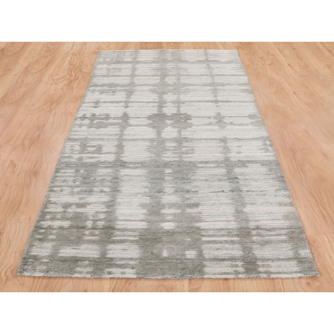 2'6" x 8'0" New Hand Knotted Grey Wool Runner Oriental Rug - MOA10258244