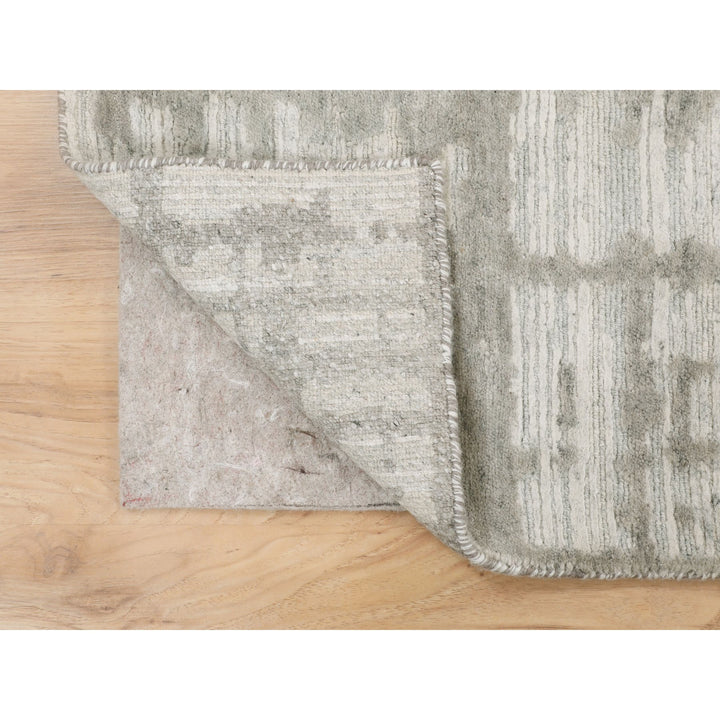 2'6" x 8'0" New Hand Knotted Grey Wool Runner Oriental Rug - MOA10258244