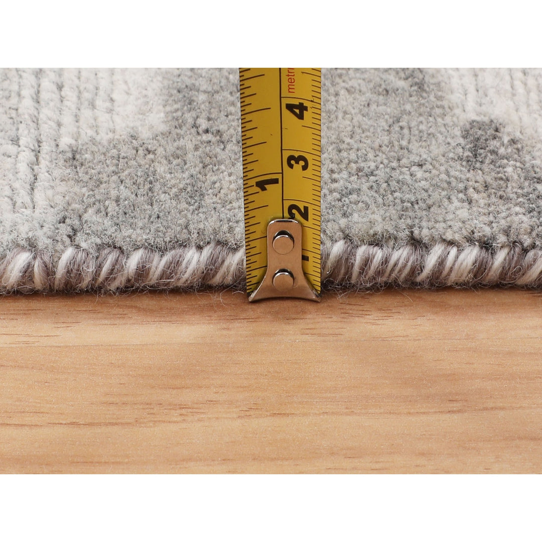 2'6" x 8'0" New Hand Knotted Grey Wool Runner Oriental Rug - MOA10258244