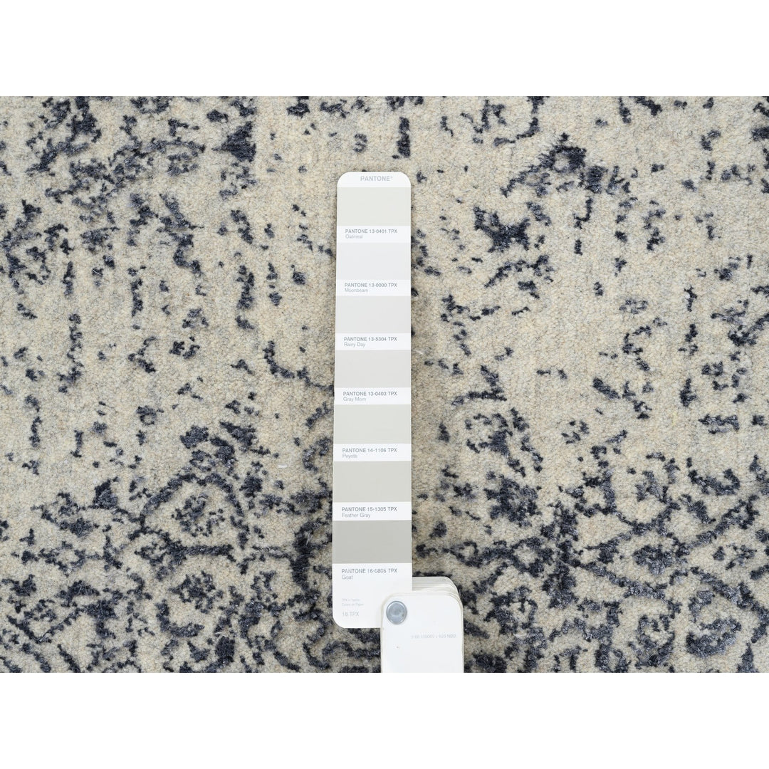 8'0" x 8'0" New Hand Loomed Grey Wool & Art Silk Square Oriental Rug - MOA10263257