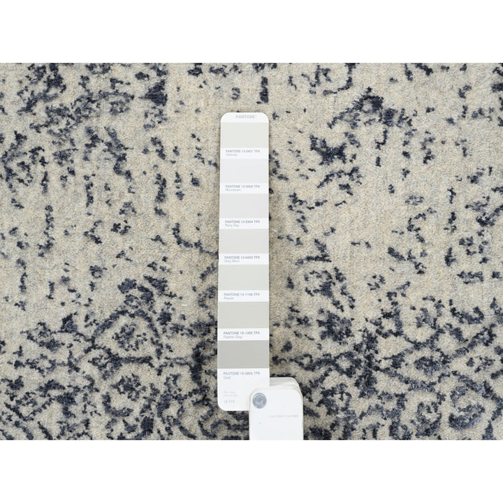 8'0" x 8'0" New Hand Loomed Grey Wool & Art Silk Square Oriental Rug - MOA10263257