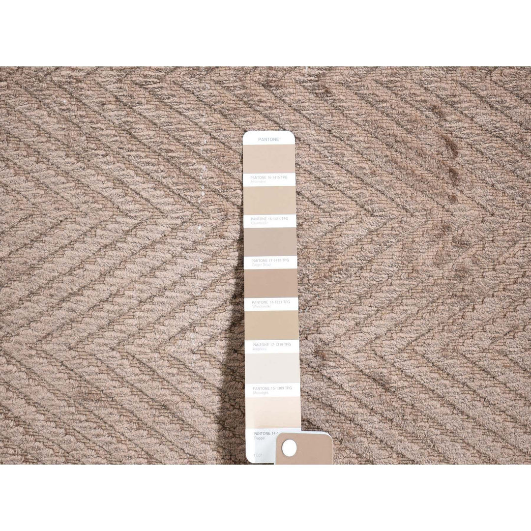 2'1" x 3'0" New Hand Loomed Brown Wool & Silk Rectangle Oriental Rug - MOA10280427