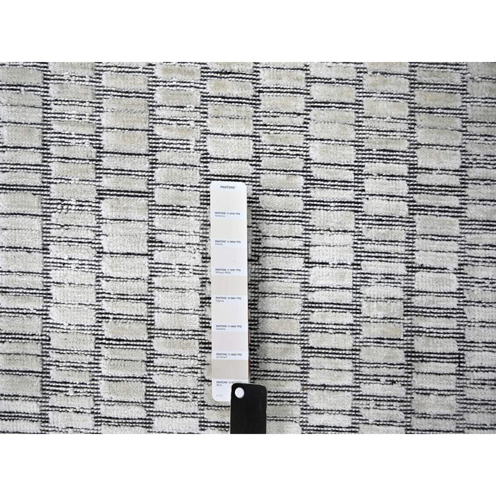 9'0" x 12'2" New Hand Loomed Ivory Wool & Silk Rectangle Oriental Rug - MOA10284225