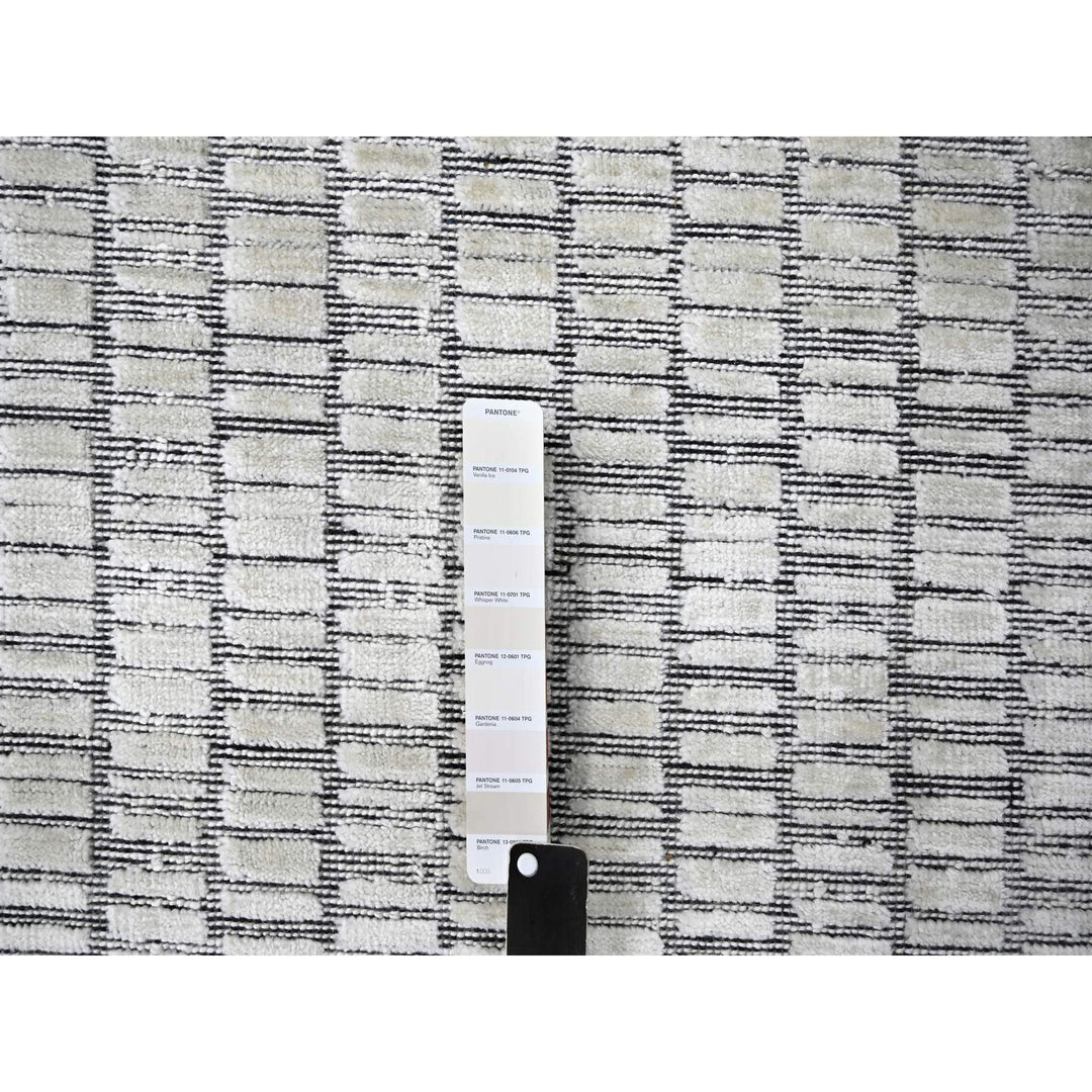 9'0" x 12'1" New Hand Loomed Ivory Wool and Plant based Silk Rectangle Oriental Rug - MOA10284412