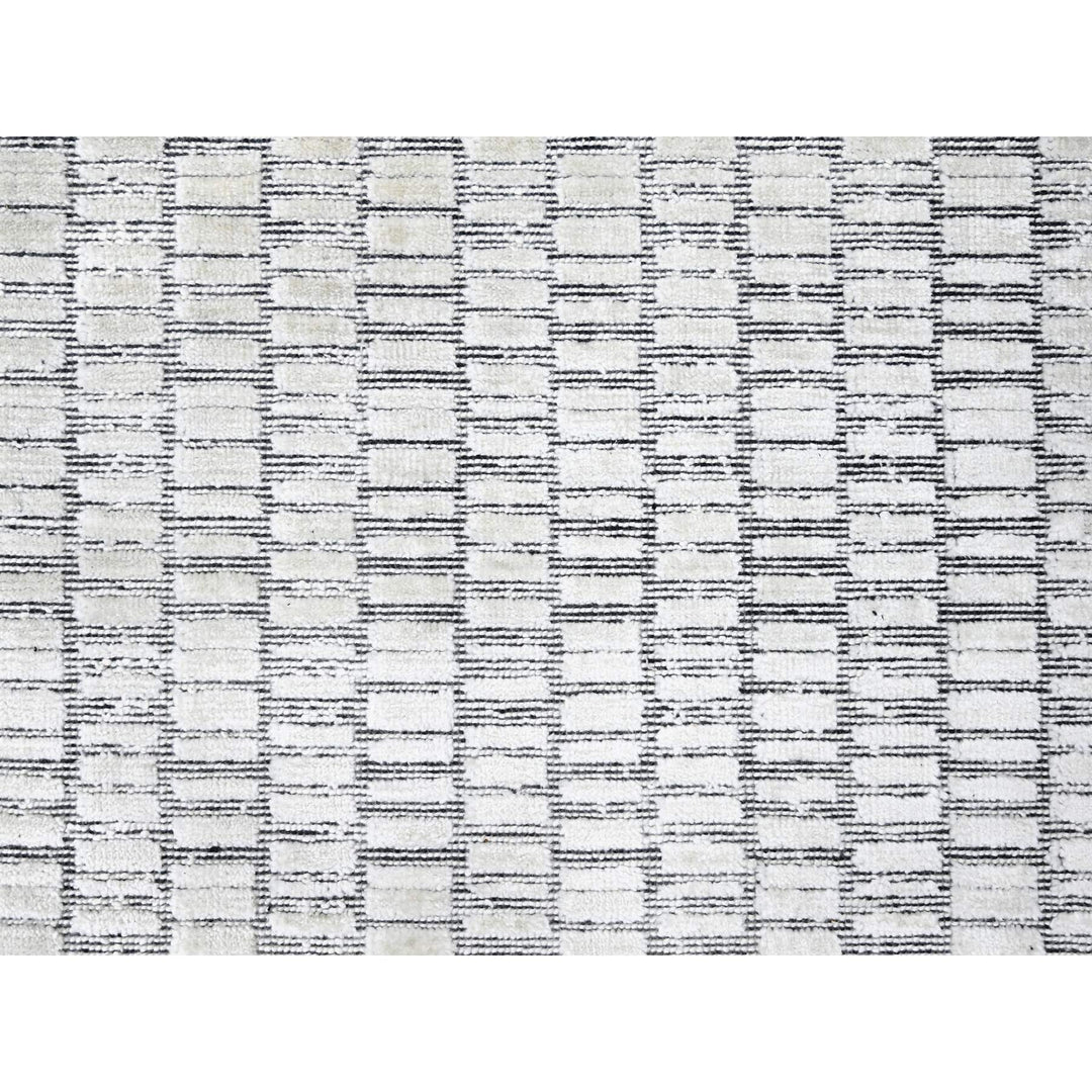 9'0" x 12'1" New Hand Loomed Ivory Wool and Plant based Silk Rectangle Oriental Rug - MOA10284412