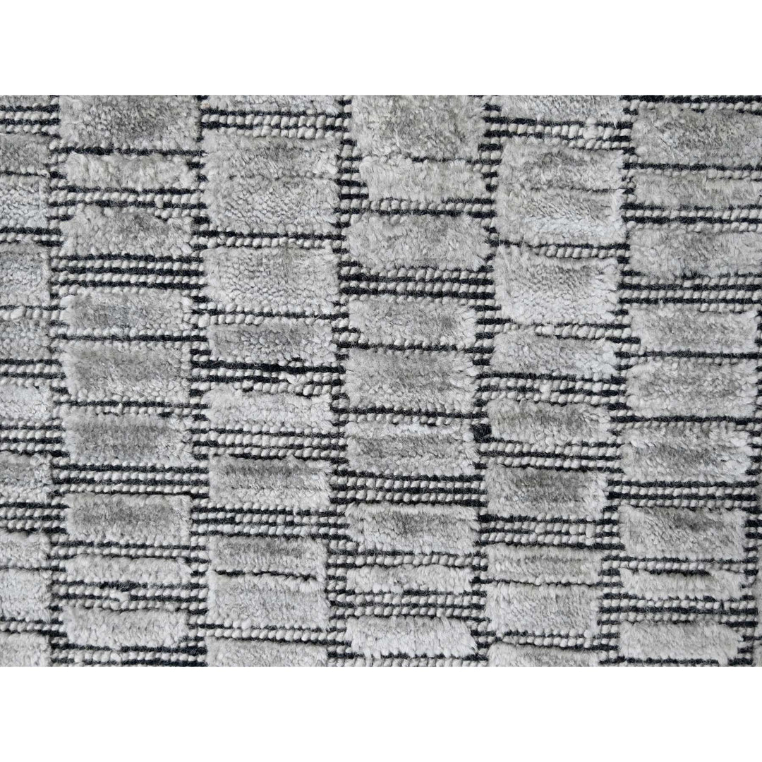 2'0" x 3'0" New Hand Loomed Grey Wool and Plant based Silk Rectangle Oriental Rug - MOA10284656