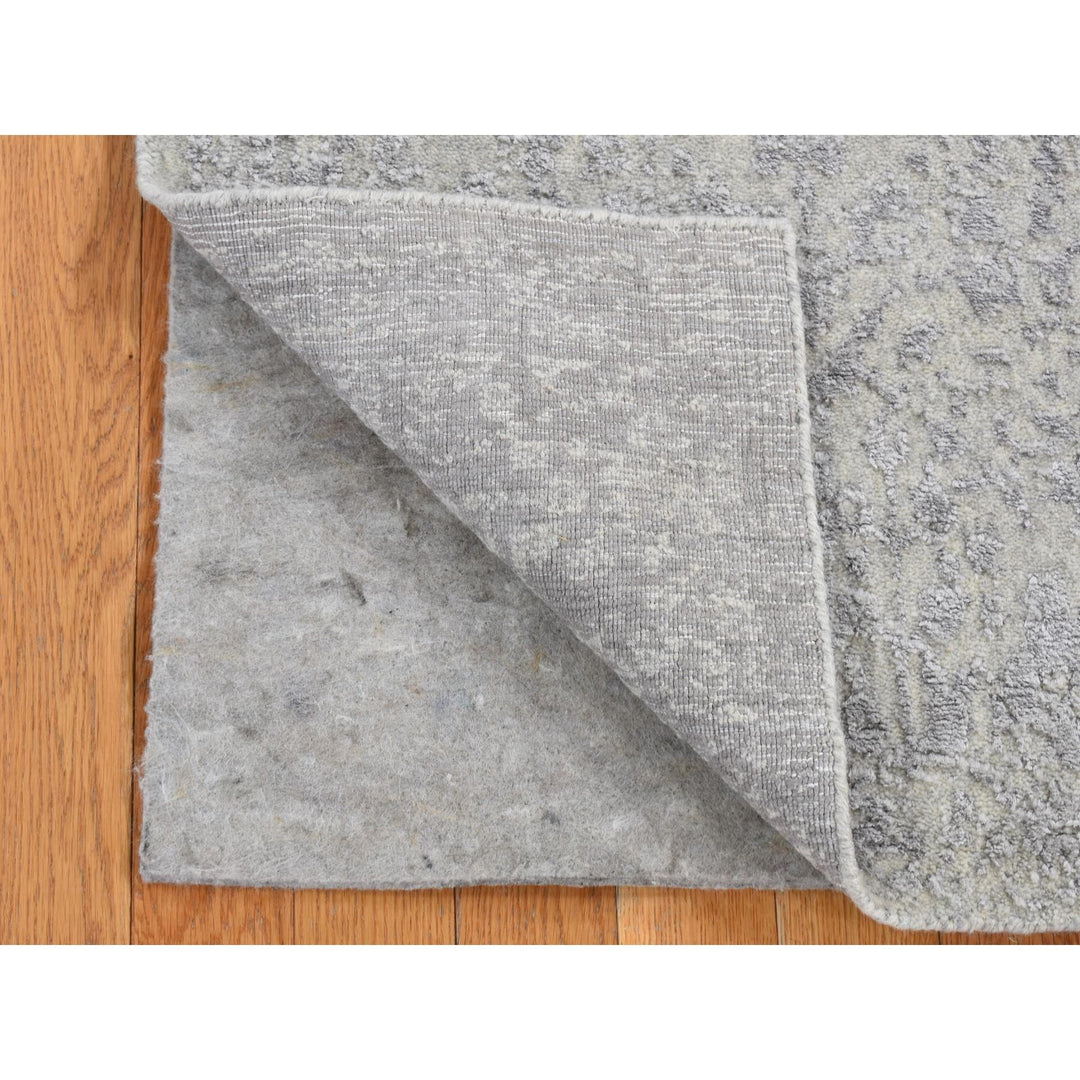 2'5" x 6'0" New Hand Loomed Grey Wool & Silk Runner Oriental Rug - MOA10287324