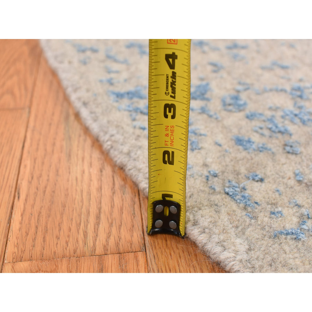 7'9" x 7'9" New Hand Loomed Grey Wool & Silk Round Oriental Rug - MOA10287360