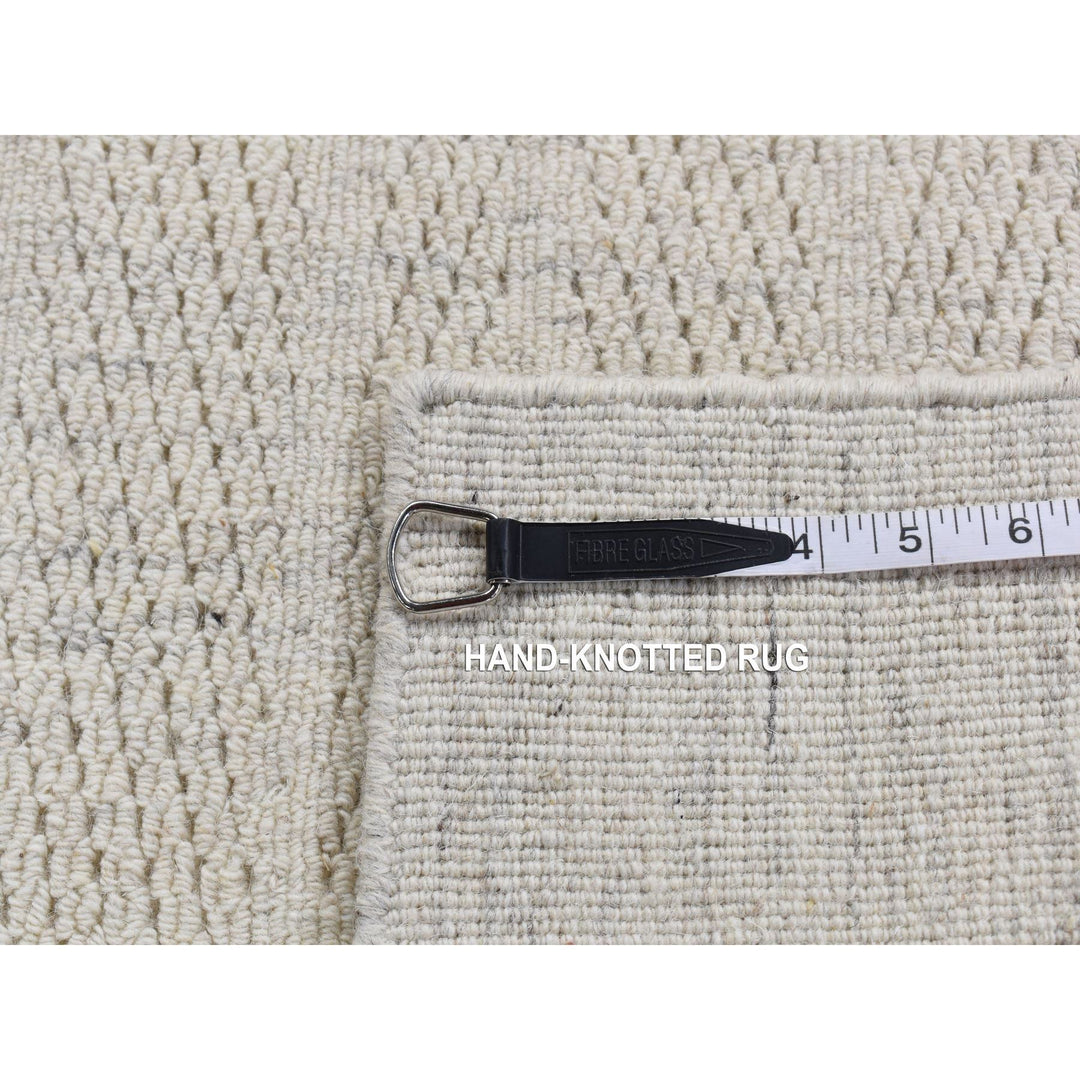 2'10" x 3'2" New Hand Loomed Ivory Wool Rectangle Oriental Rug - MOA10287548