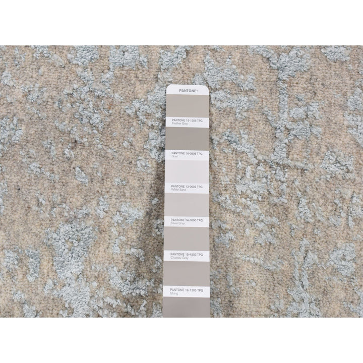 6'0" x 6'0" New Hand Loomed Grey Wool Round Oriental Rug - MOA10287713