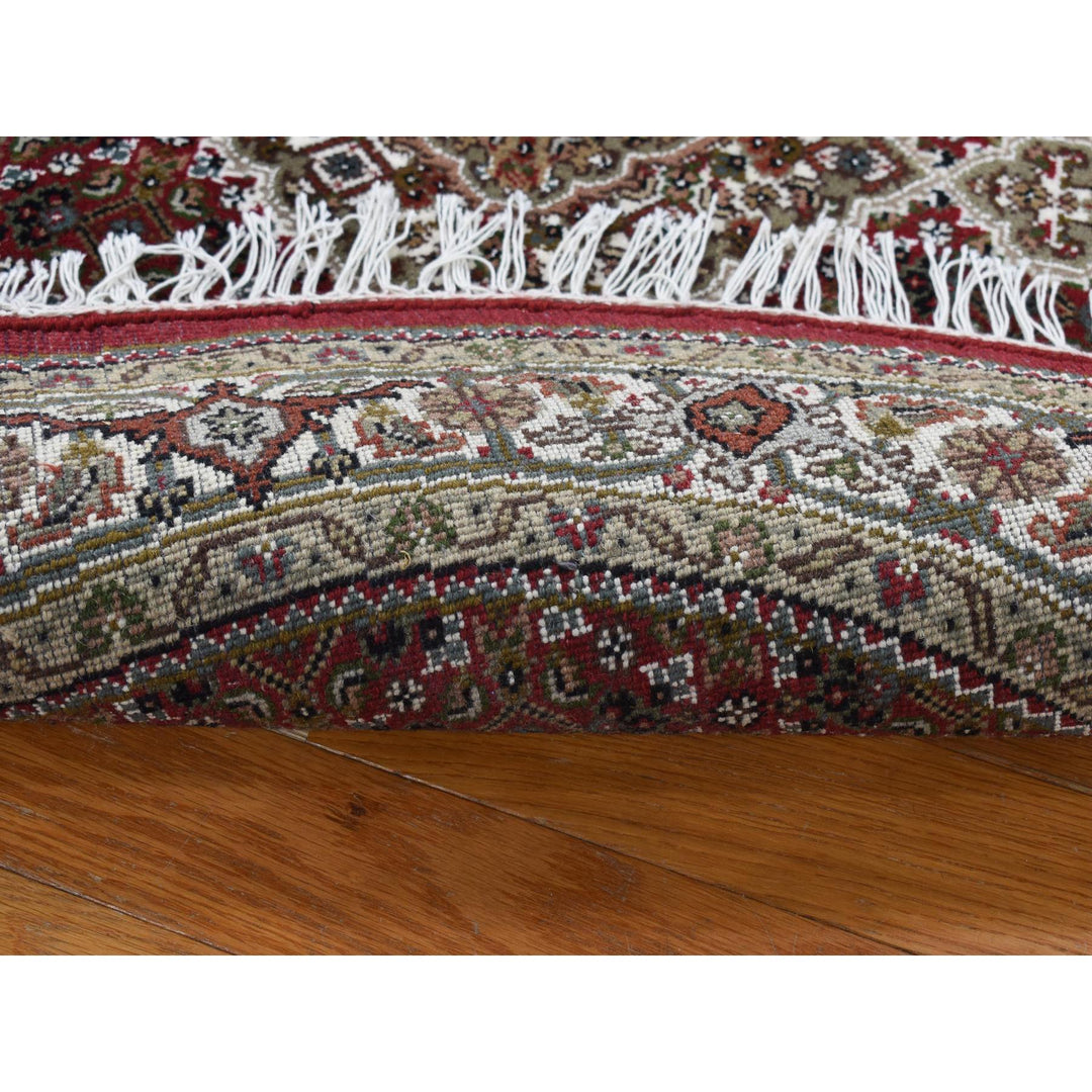4'1" x 4'1" New Hand Knotted Red Wool Round Oriental Rug - MOA10287721