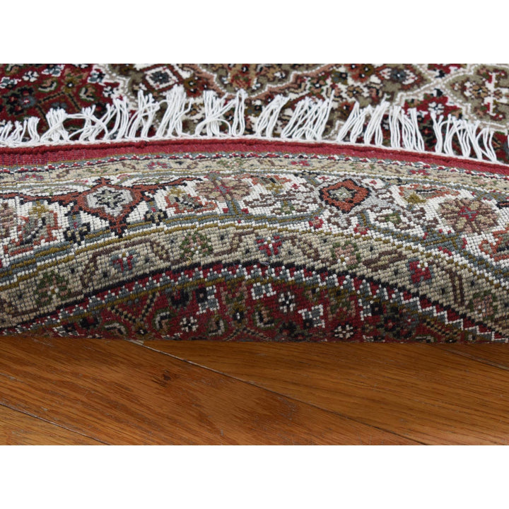 4'1" x 4'1" New Hand Knotted Red Wool Round Oriental Rug - MOA10287721