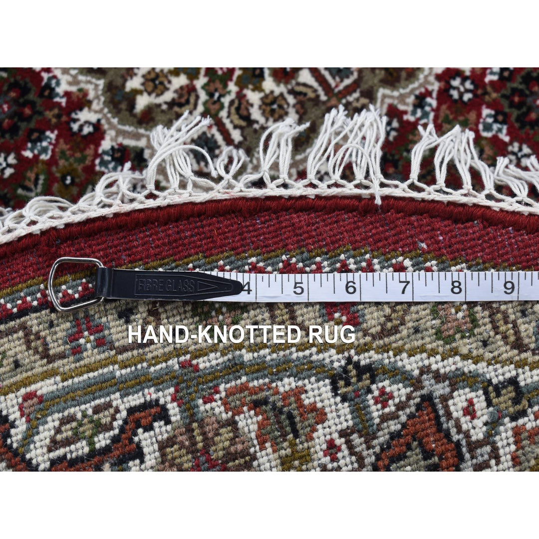 4'1" x 4'1" New Hand Knotted Red Wool Round Oriental Rug - MOA10287721
