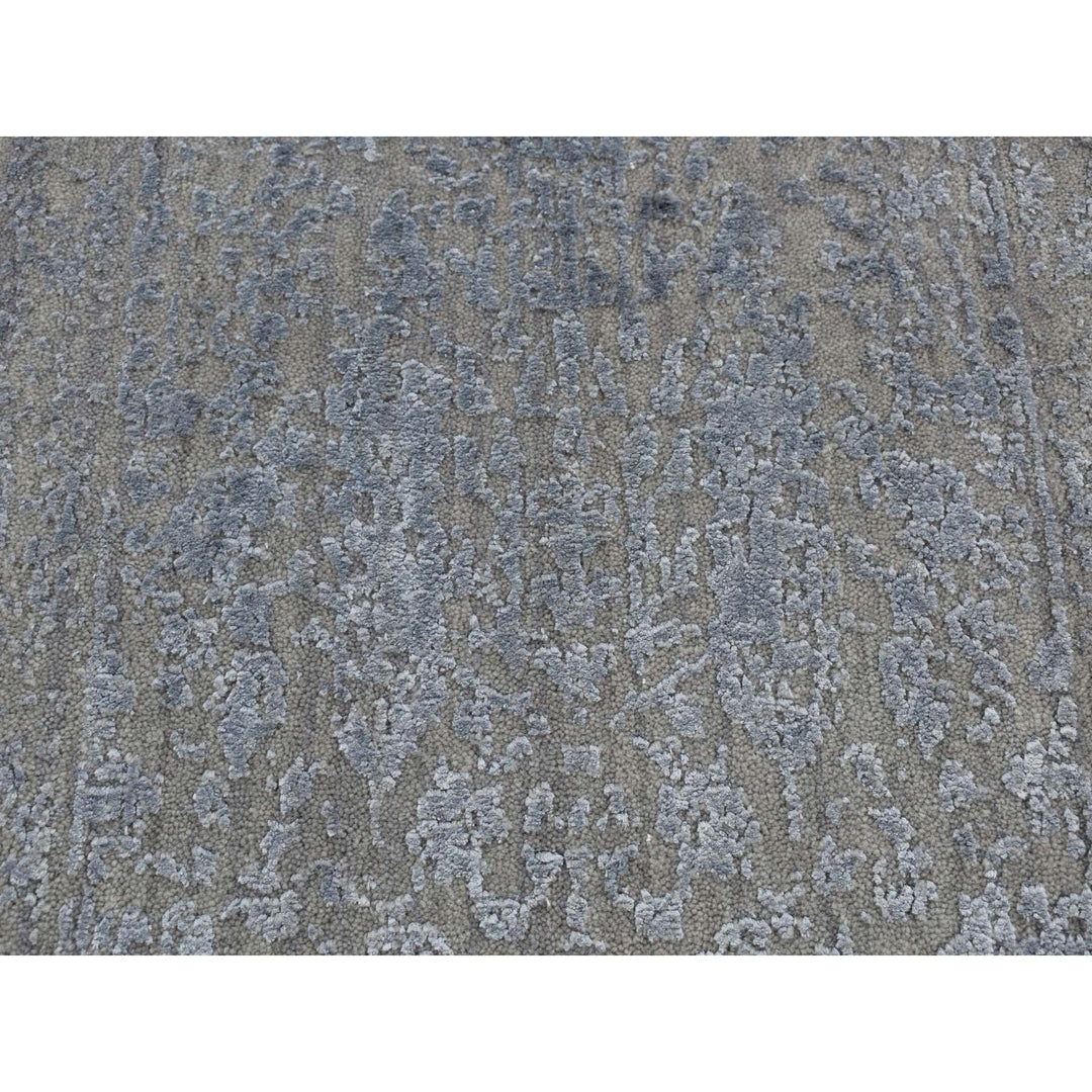 2'0" x 2'10" New Hand Loomed Grey Wool & Silk Rectangle Oriental Rug - MOA10287804
