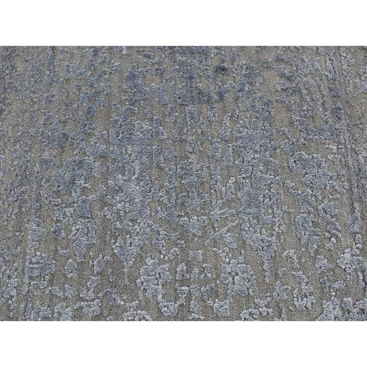 2'0" x 2'10" New Hand Loomed Grey Wool & Silk Rectangle Oriental Rug - MOA10287804
