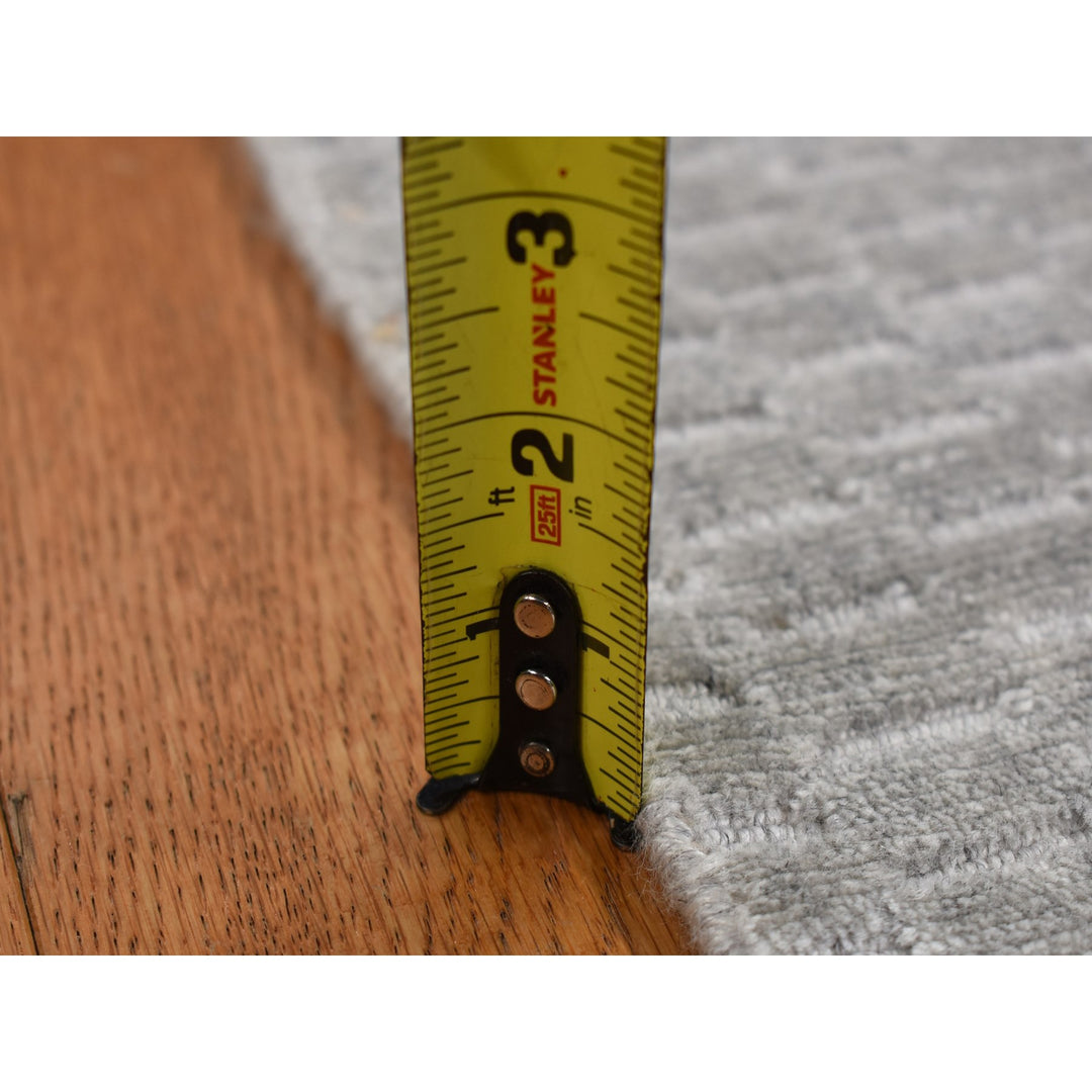 2'0" x 3'0" New Hand Loomed Grey Wool & Silk Rectangle Oriental Rug - MOA10287839