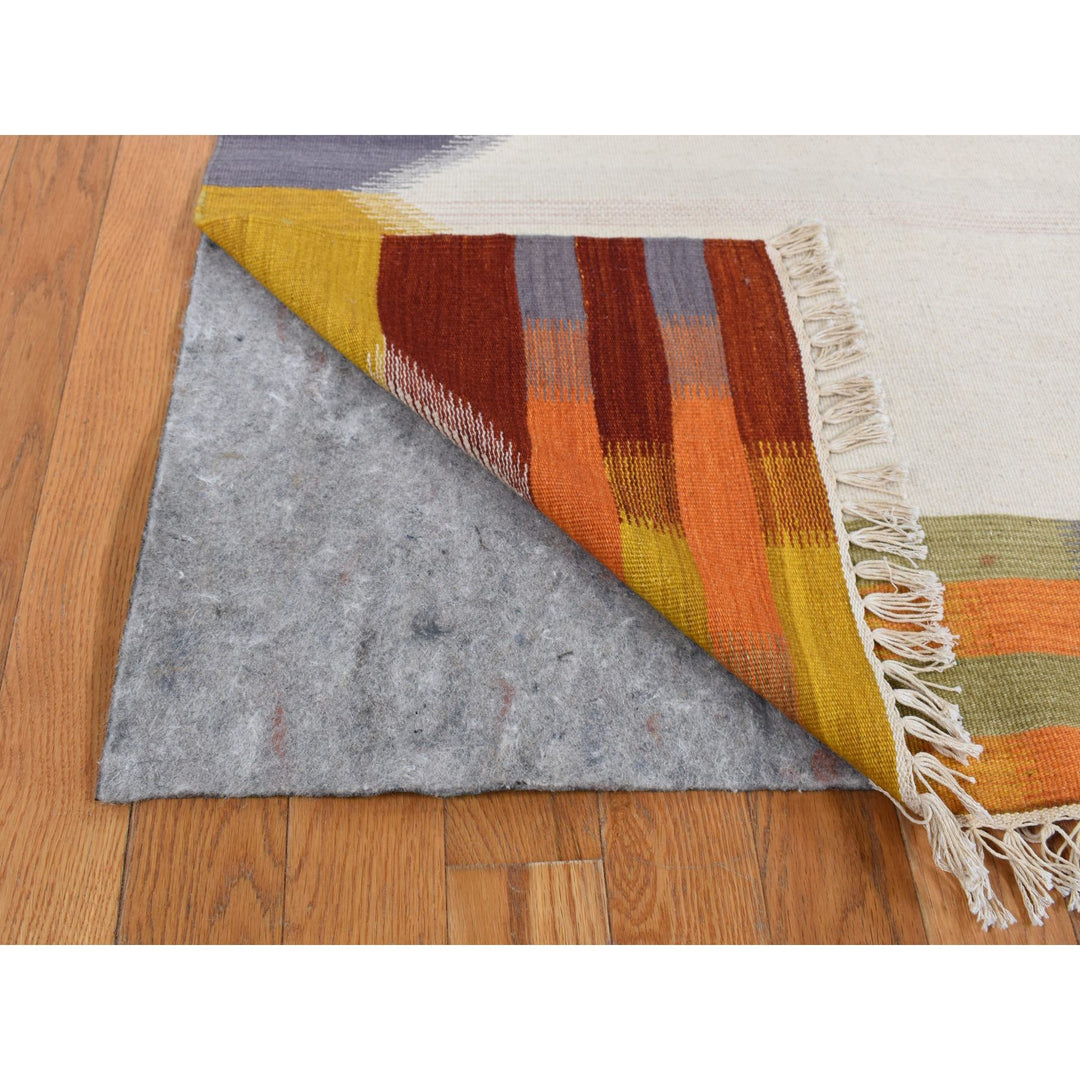 5'5" x 7'10" New Hand Woven Ivory Wool Rectangle Oriental Rug - MOA10287885