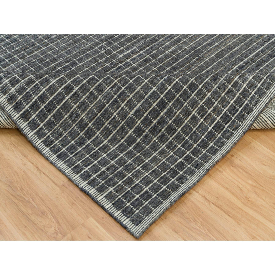 8'0" x 9'10" New Hand Loomed Grey Wool Rectangle Oriental Rug - MOA10290349