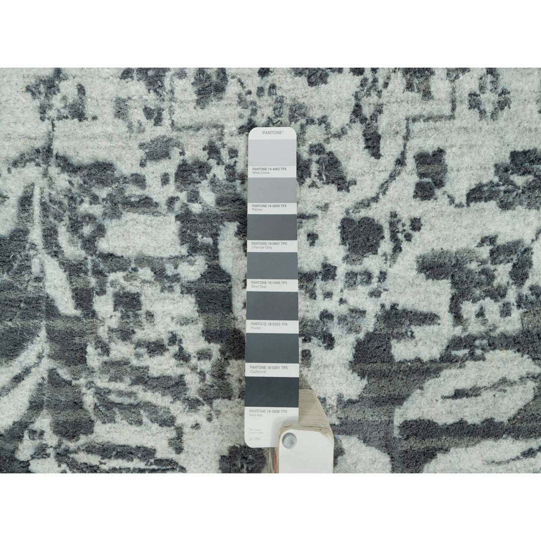 13'9" x 13'10" New Hand Knotted Grey Wool & Silk Square Oriental Rug - MOA10290477