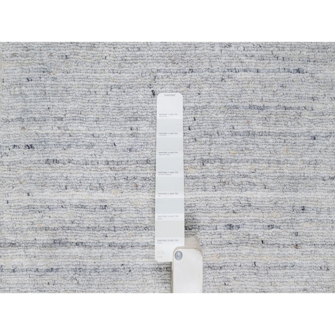 2'0" x 3'0" New Hand Loomed Ivory Wool Rectangle Oriental Rug - MOA10291202