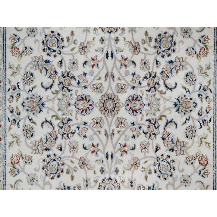 4'9" x 6'10" New Hand Knotted Ivory Wool & Silk Rectangle Oriental Rug - MOA10291582