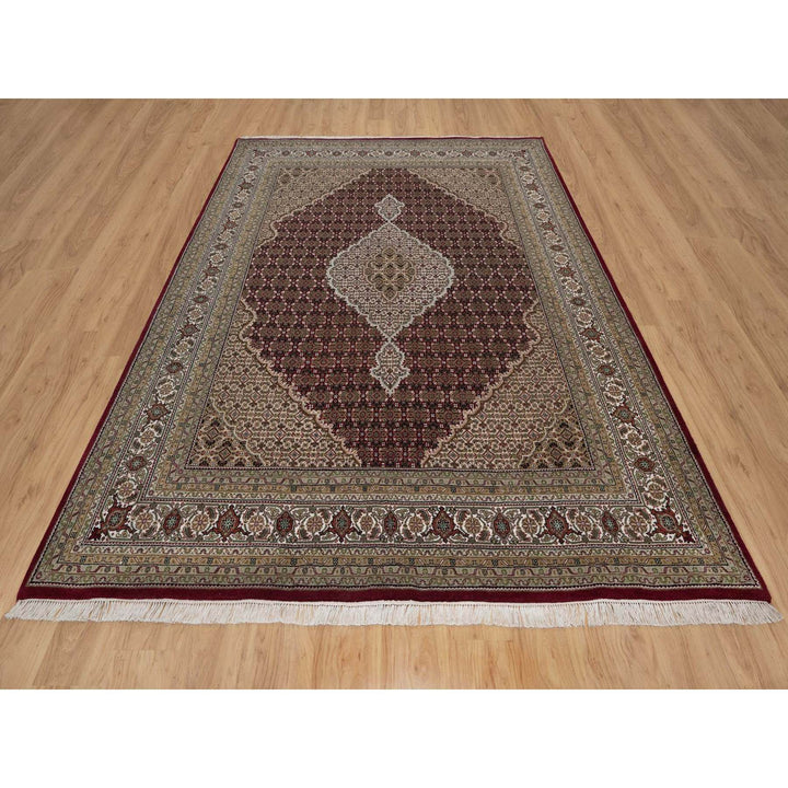 7'8" x 9'10" New Hand Knotted Red Wool Rectangle Oriental Rug - MOA10291594