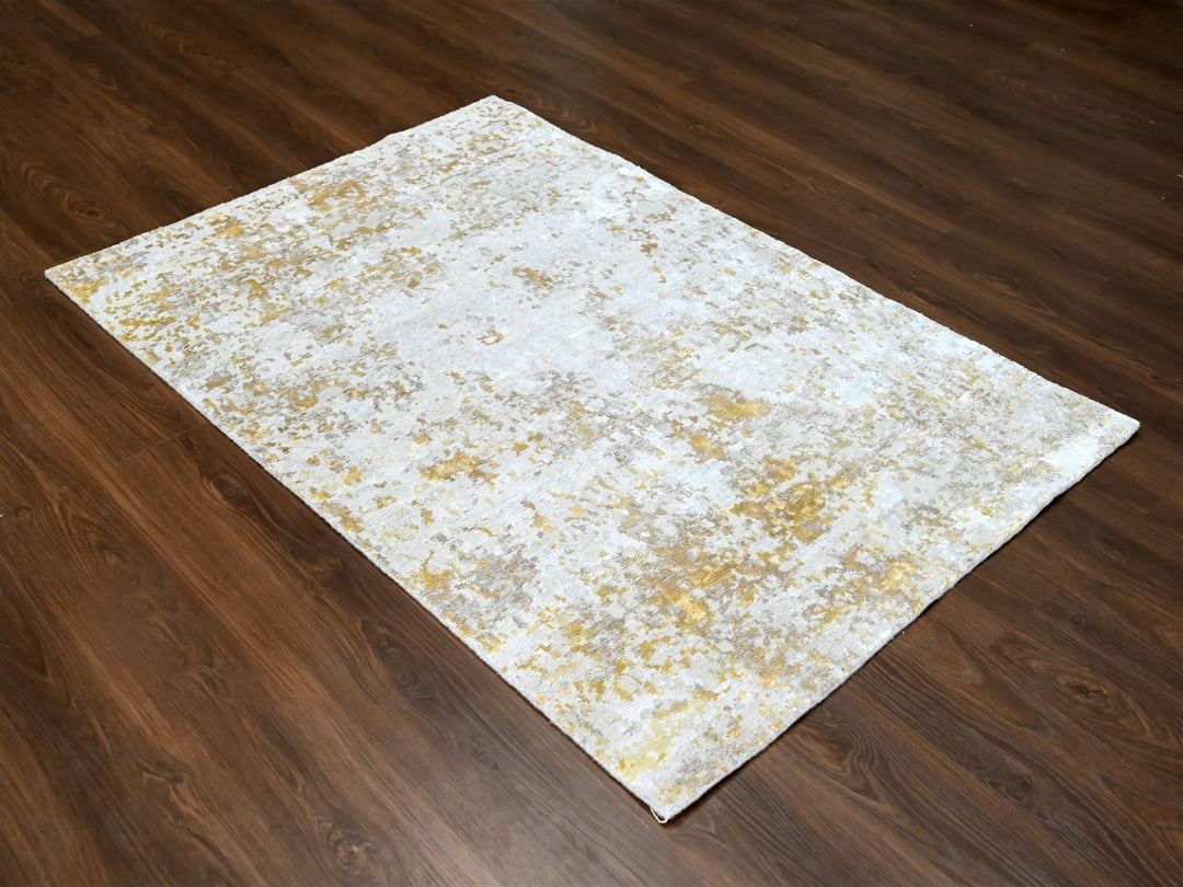 4'0" x 5'9" New Hand Knotted Beige Wool & Silk Rectangle Oriental Rug - MOA10210055