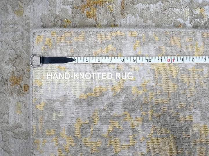 4'0" x 5'9" New Hand Knotted Grey Wool & Silk Rectangle Oriental Rug - MOA10210055