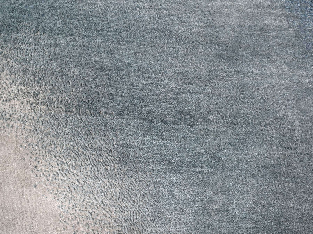 9'0" x 11'10" New Hand Knotted Grey Wool Rectangle Oriental Rug - MOA10210059