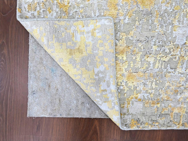 2'6" x 6'0" New Hand Knotted Beige Wool & Silk Runner Oriental Rug - MOA10210116