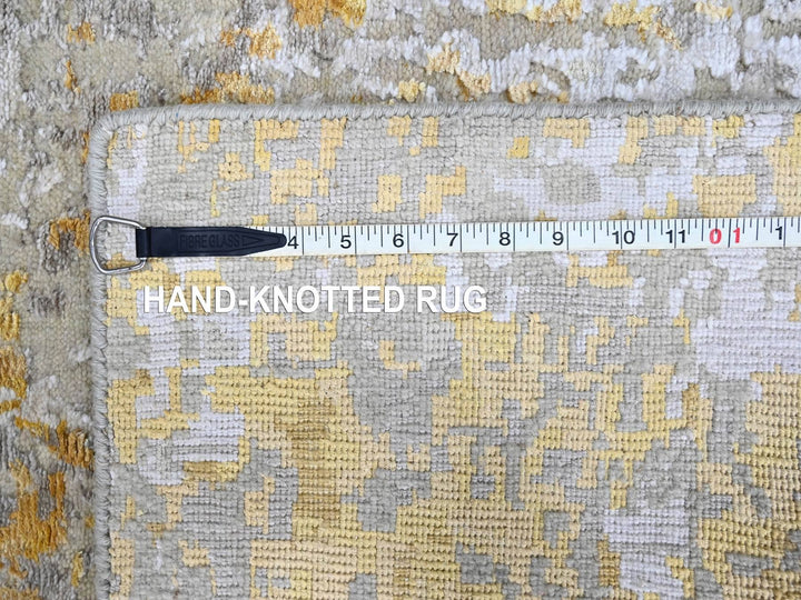 2'6" x 6'0" New Hand Knotted Beige Wool & Silk Runner Oriental Rug - MOA10210116
