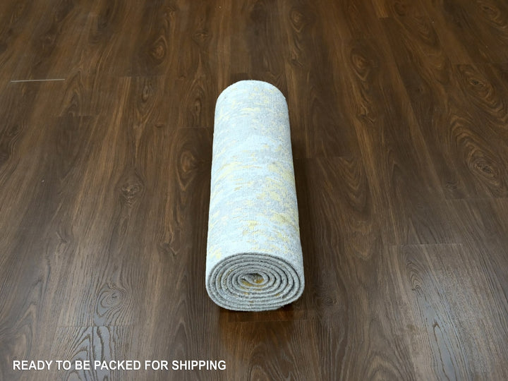 2'7" x 7'10" New Hand Knotted Beige Wool & Silk Runner Oriental Rug - MOA10210196