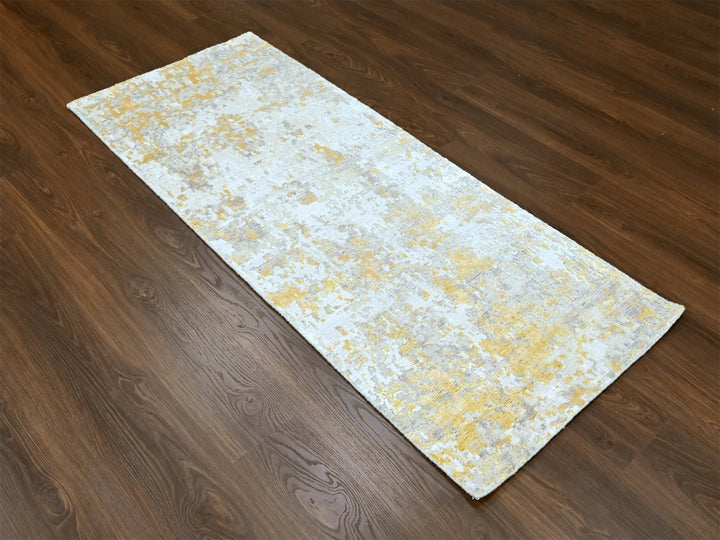 2'6" x 6'0" New Hand Knotted Beige Wool & Silk Runner Oriental Rug - MOA10210197