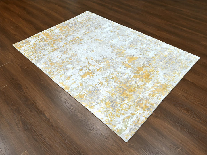 5'0" x 6'11" New Hand Knotted Beige Wool & Silk Rectangle Oriental Rug - MOA10210200