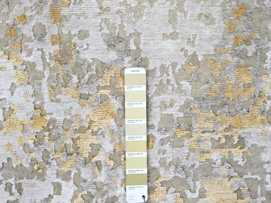 5'0" x 6'11" New Hand Knotted Beige Wool & Silk Rectangle Oriental Rug - MOA10210200