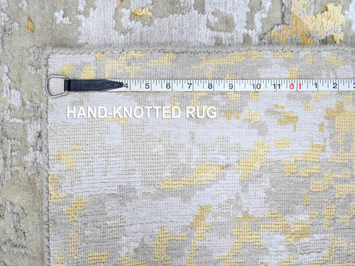 5'0" x 6'11" New Hand Knotted Beige Wool & Silk Rectangle Oriental Rug - MOA10210200