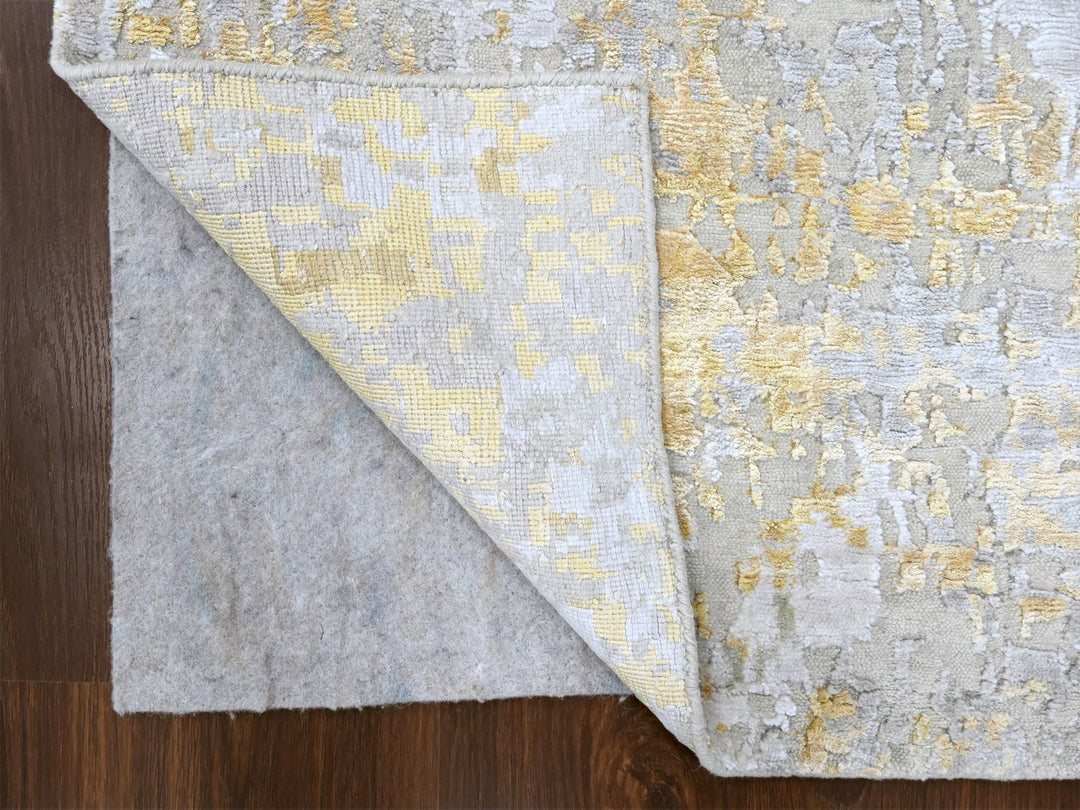 2'7" x 7'10" New Hand Knotted Beige Wool & Silk Runner Oriental Rug - MOA10210201