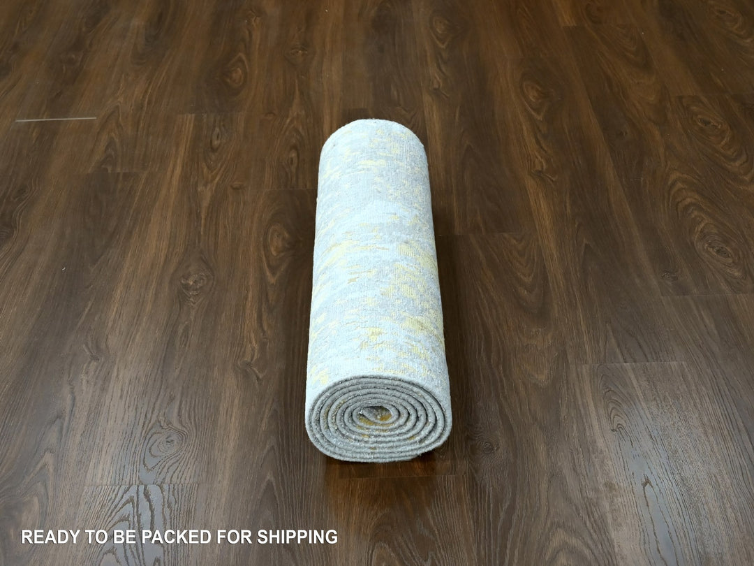 2'7" x 7'10" New Hand Knotted Beige Wool & Silk Runner Oriental Rug - MOA10210201