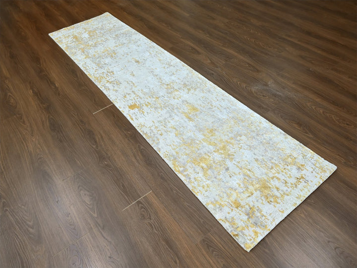 2'6" x 9'9" New Hand Knotted Beige Wool & Silk Runner Oriental Rug - MOA10210204