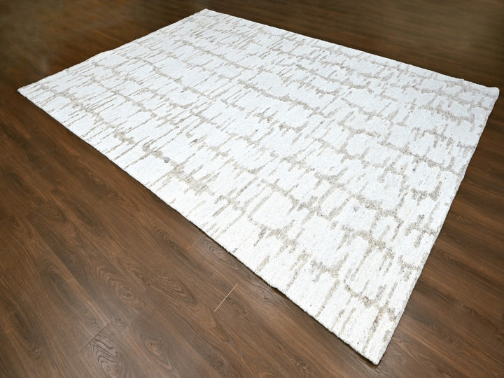 9'10" x 13'10" New Hand Knotted Ivory Wool Rectangle Oriental Rug - MOA10210292