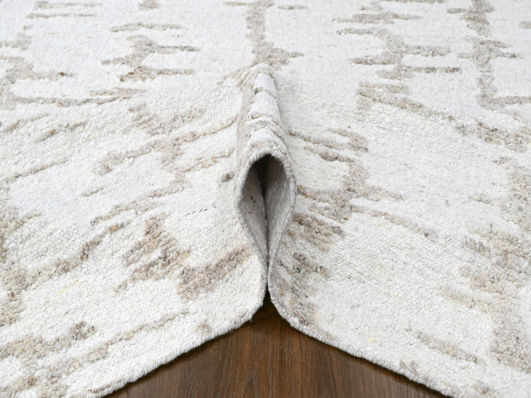 9'10" x 13'10" New Hand Knotted Ivory Wool Rectangle Oriental Rug - MOA10210292