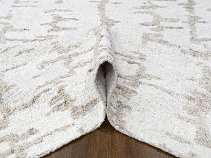9'10" x 13'10" New Hand Knotted Ivory Wool Rectangle Oriental Rug - MOA10210292