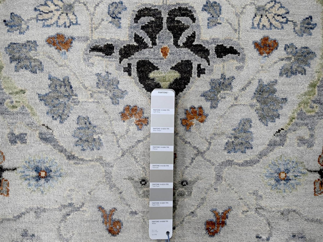 8'0" x 9'10" New Hand Knotted Grey Wool Rectangle Oriental Rug - MOA10210306
