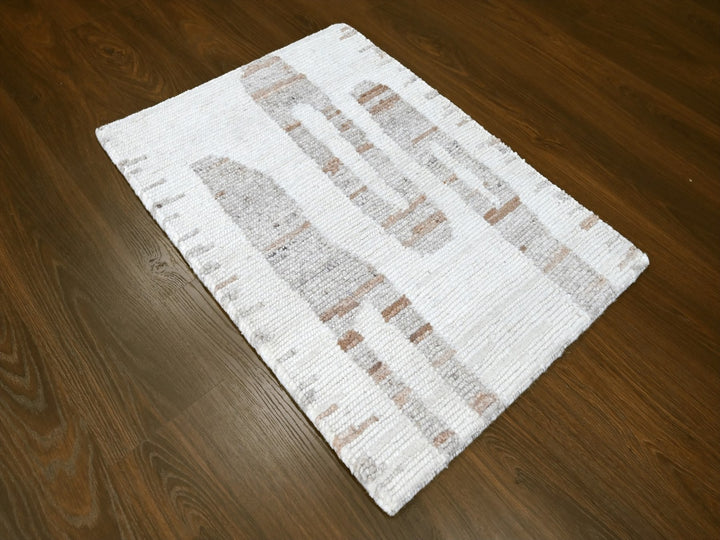 2'2" x 3'0" New Hand Knotted Ivory Wool Rectangle Oriental Rug - MOA10210340