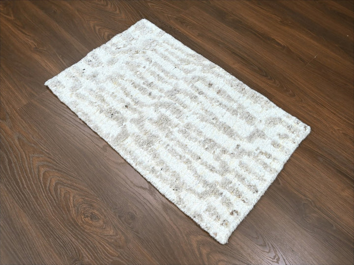1'11" x 2'11" New Hand Knotted Ivory Wool Rectangle Oriental Rug - MOA10210344